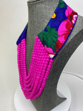 Load image into Gallery viewer, Fuchsia beaded necklace
